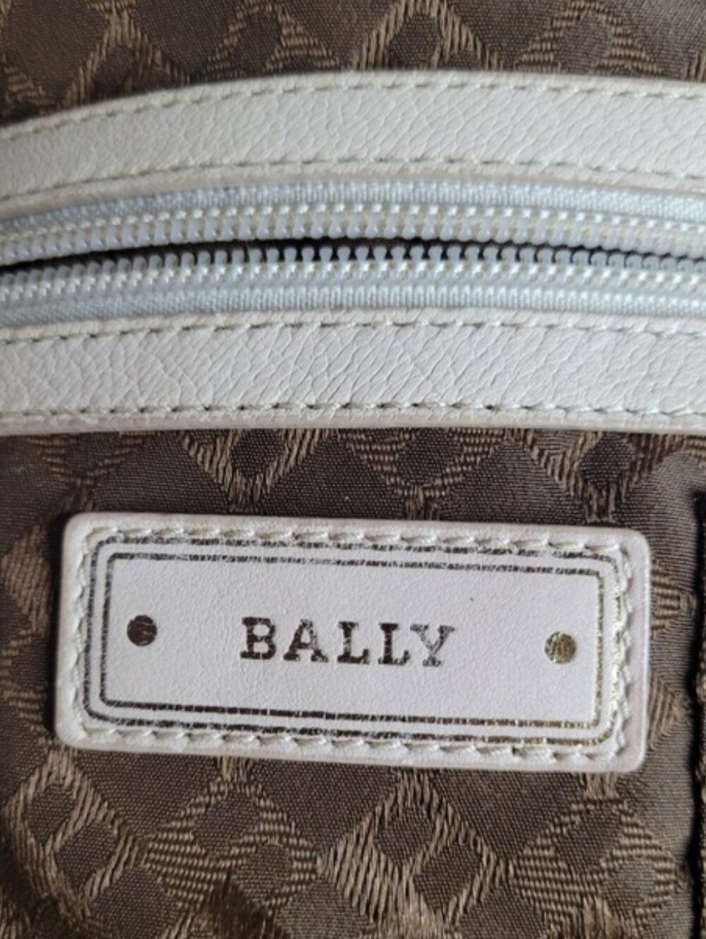 Bally Vintage Gathered Lambskin Leather Mayo Hobo Bag Made In Switzerland - Picture 11 of 12